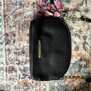 Elegant Black Women's Bag with Chain Strap